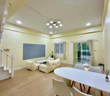 Nai Mueang Apartment | Caesar's Corner 3 Bedroom House
