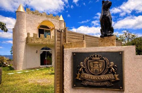 Pindamonhangaba House | Caesars Castle - Hidro e Vista Cinematográfica na Mantiqueira