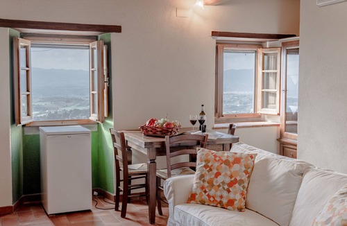 Loro Ciuffenna House | Cafaggio Primo, exclusive use of farmhouse with pool and a breathtaking view