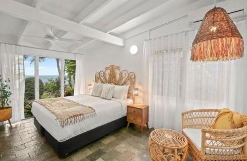 East Trinity House | Cairns Beachfront Retreat