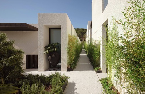 Dagbelen Apartment | Caja by Maxx Royal