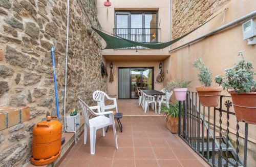 Osso de Sio House | Cal Emilia