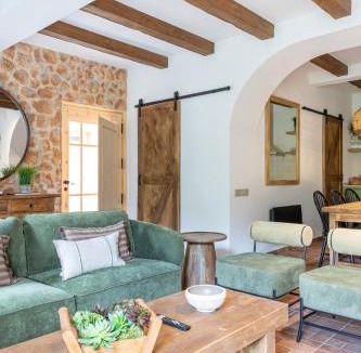 Berga Apartment | Cal Moline Arrels - Refugio rural de diseño en el Berguedà
