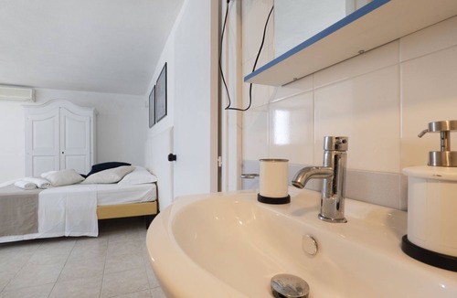 Torre San Giovanni Hotel | Cala Blu Rooms