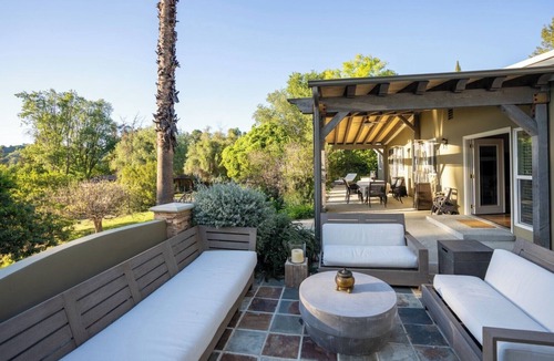 Calabasas House | Calabasas Zen Retreat with Mountain Views - Private, Serene!