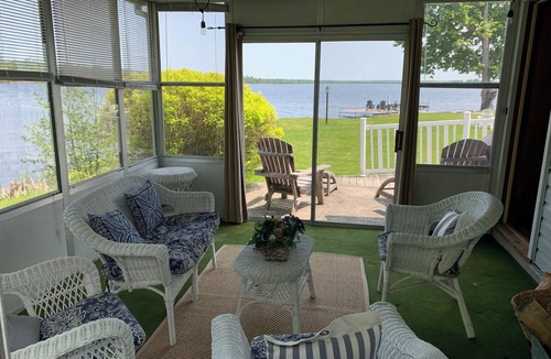 Calabogie House | Calabogie Lake Waterfront Cottage