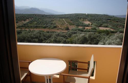 Filaki Apartment | Calamon Apartments