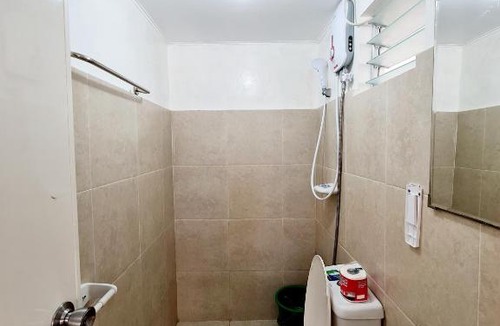 Calapan Apartment | Calapan City Guest House Transient in a Subdivision near Malls L41