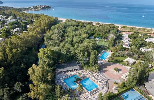 Geremeas Resort | Calaserena Resort