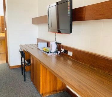 Hamilton Hotel | Caledonian Hotel Motel