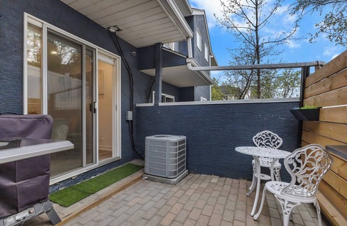 Crescent Heights House | Calgary Downtown Guest House