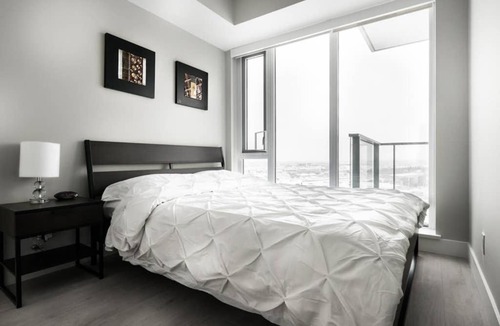 Victoria Park Apartment | Calgary SE 11th Apartment