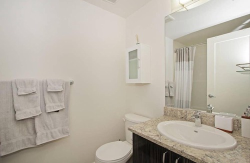 East Village Apartment | Calgary SE 8th Apartment