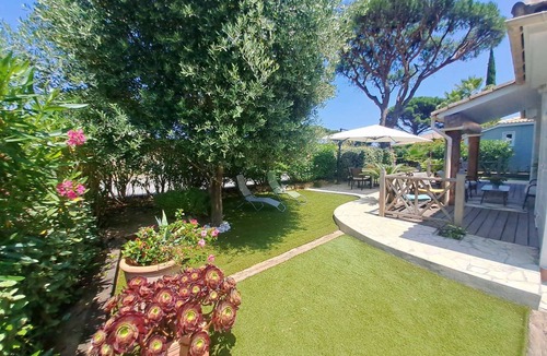 Gassin Ski Chalet | California-style chalet for 6 people, peacefully located in the Gulf of St-Tropez