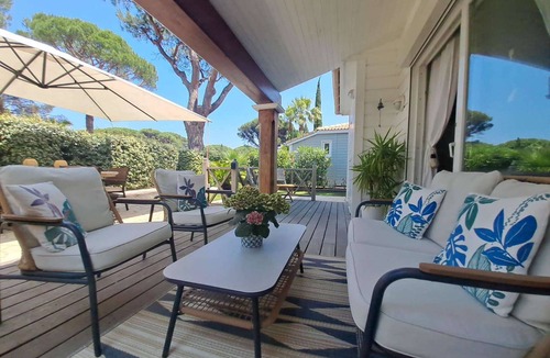 Gassin Ski Chalet | California-style chalet for 6 people, peacefully located in the Gulf of St-Tropez