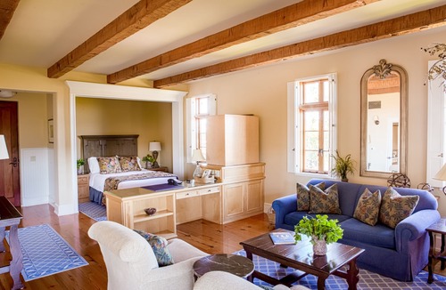 Paso Robles Bed & Breakfast | CaliPaso Winery