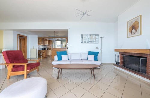 Peiraiki Apartment | Calipso