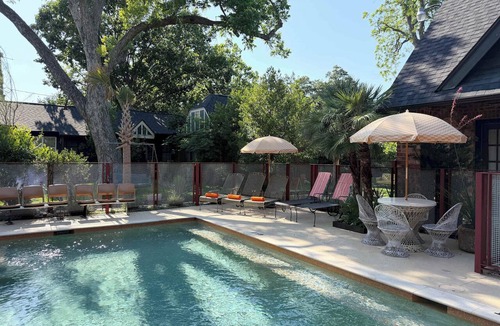 Greater Heights Apartment | calla lily: poolside,hot tub,Easy World Cup Access
