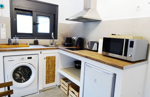Ixia Apartment | Callas Residence