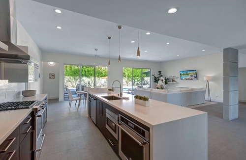 Deep Well Ranch House | Calle Mod @ Deepwell - Modern Luxury.
