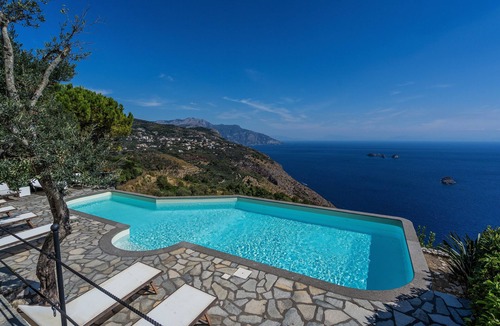 Massa Lubrense Villa | CALLIOPE'S MANSION, Enjoy your stay @ Nerano, Sorrento, Positano Amalfi.