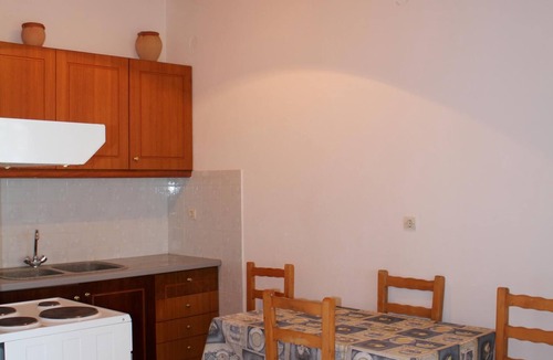 Pylos-Nestoras House | Calm, idyllic and close to the beach - holiday house with nice sea view | Messen