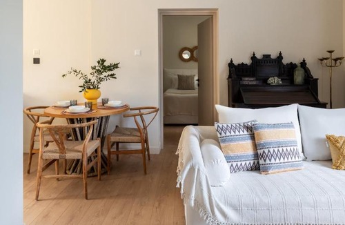 Glyfada Apartment | CALM South 19