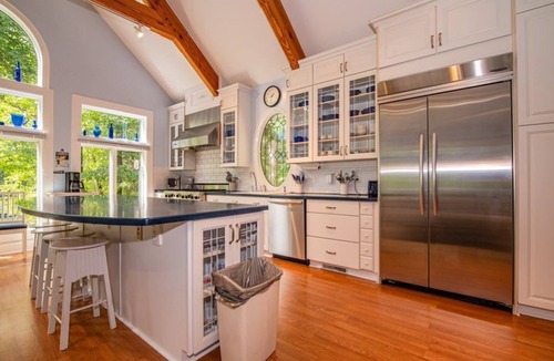 Bracey House | Calm Waters Encounters on the Lake - Lake Gaston, Virginia