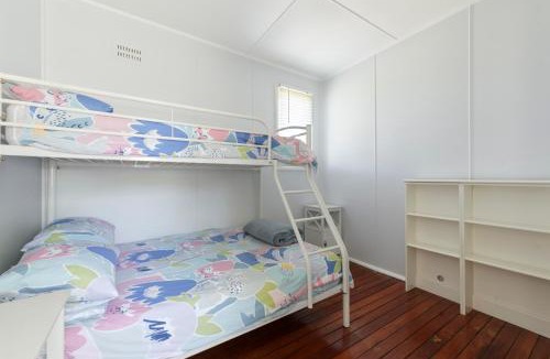 Sussex Inlet Resort | Calm Waters Waterfront Cottages