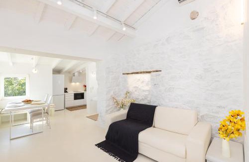Pythagorio House | Calma Bianca