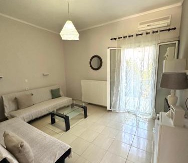 Marathias House | Calypso House