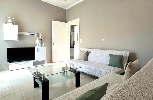 Marathias House | Calypso House