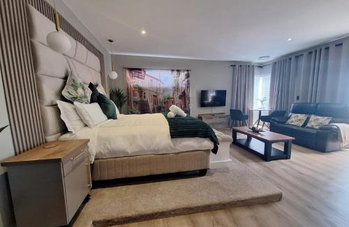 Calypso Beach Bed & Breakfast | Calypso Sunset Accommodation