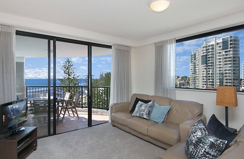 Coolangatta Apartment | Calypso Tower Unit 807 Three bedroom beachfront apartment in central Coolangatta
