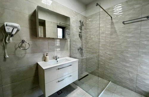 Otopeni Apartment | Calyra Aparthotel 12 #Otopeni #Airport #Therme #Bucharest