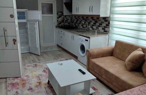 Dulkadiroglu Apartment | Cam Suites