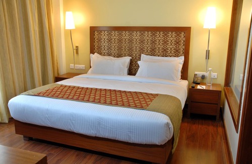 Kukas Hotel | Cambay Grand
