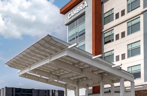 South Loop Hotel | Cambria Hotel Bloomington Mall of America Minneapolis Airport