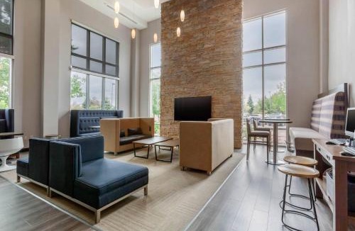 Aurora Hotel | Cambria Hotel Denver International Airport