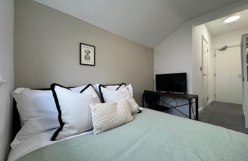 Derby Apartment | Camden St Accommodation