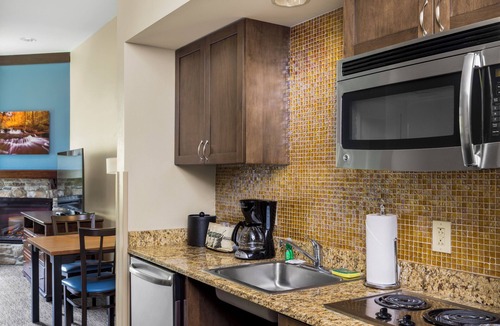 Tannersville Hotel | Camelback Resort