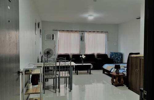 Bacolod Apartment | Camella Homes Bacolod Condo - Ibiza Bldg Unit 5O for rent! with WIFI and Netflix!