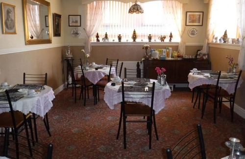 Blackpool Town Center Hotel | Camelot Hotel - Couples Only
