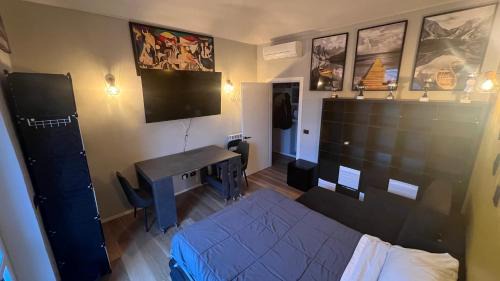 Aurora House | Camera con bagno e balcone privato in Casa Condivisa