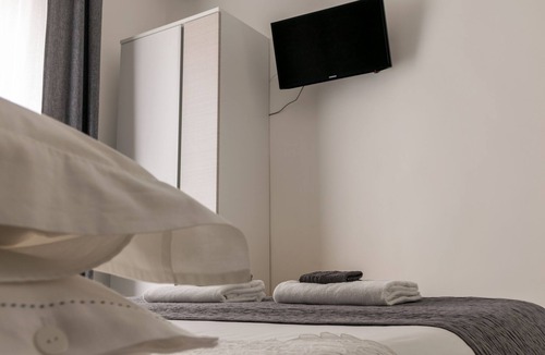 Lecce Historic Center Bed & Breakfast | Camera Porta San Biagio con Balcone e Terrazza nel Centro Storico
