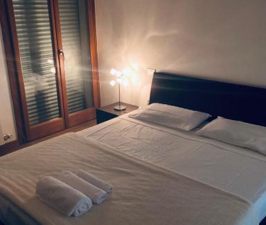 Pagnano House | Camera privata con bagno su appartamento condiviso