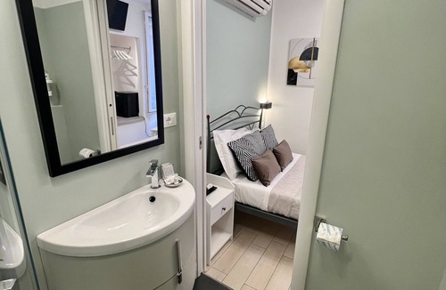 Cinque Terre House | Camera Singola All'interno di un Affittacamere in Pieno Centro Storico