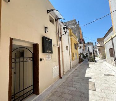 Centro Storico House | Camera Visconti