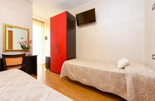 Lugana Bed & Breakfast | Camere America B&B