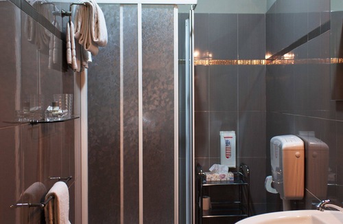 Canelli House | Camere Centro Storico